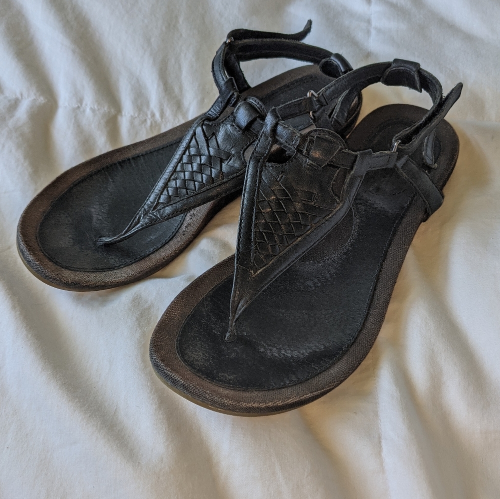 Teva black sandles